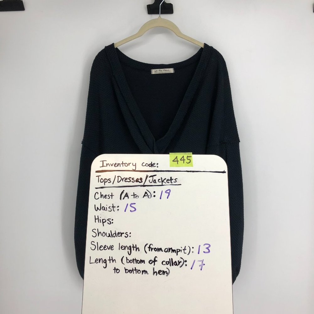 Free People Charcoal Fall For You V-Neck Long Sleeve Twist Front Cropped Tee M - Picture 14 of 15